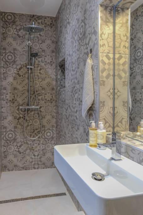 Summer Breeze Apartment, In The Historic Centre Of Lagos Esterno foto